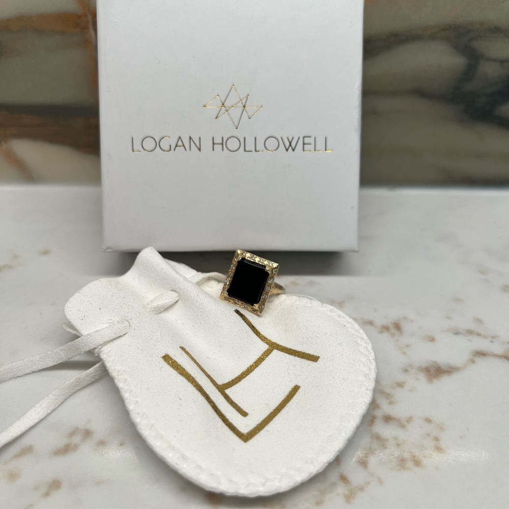One of a kind Logan Hollowell Queen Black Onyx ring.  Size 6